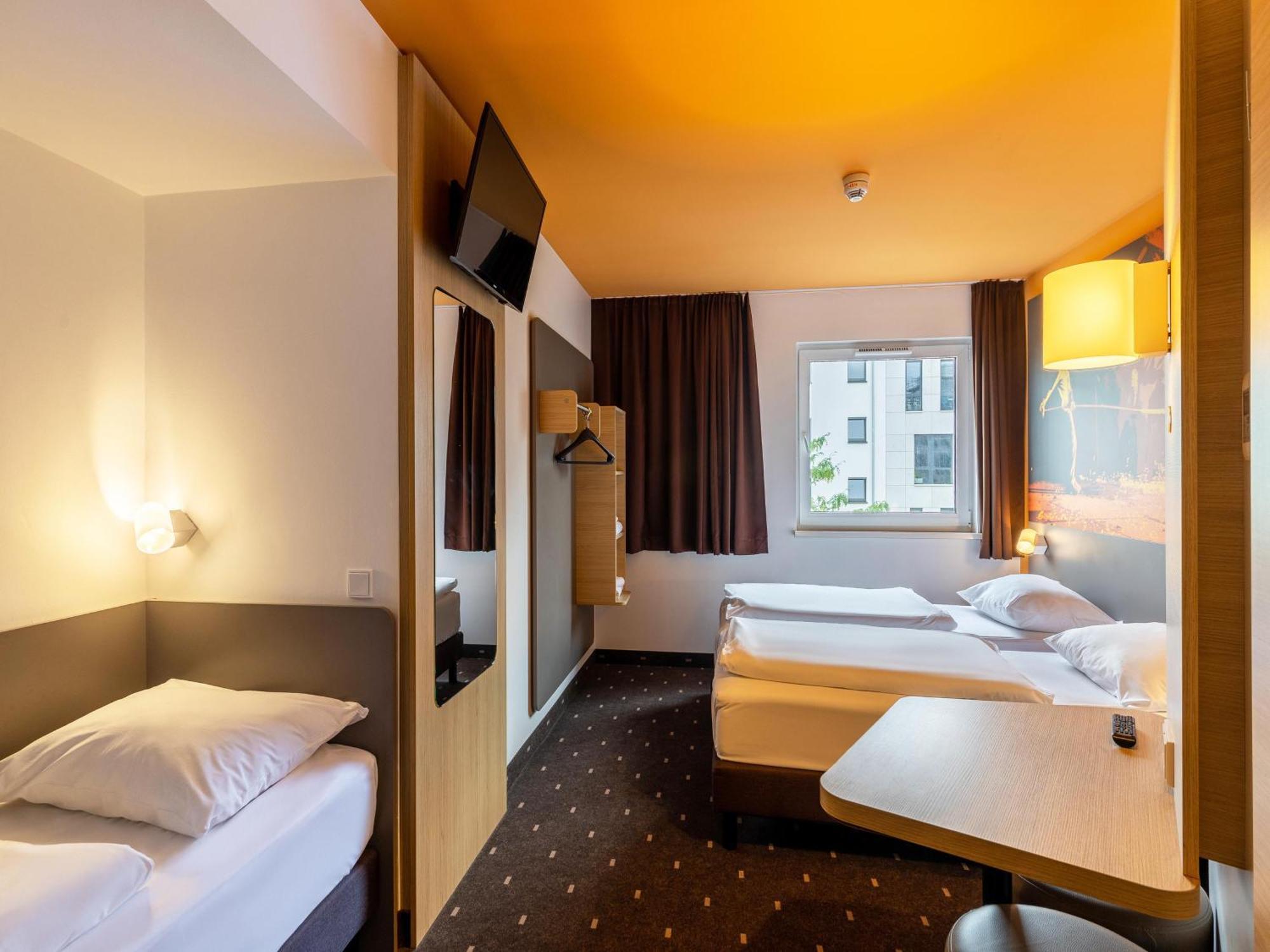 B&B Hotel Essen-City Bagian luar foto